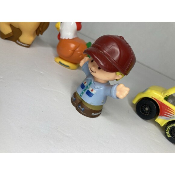 Fisher Price Little People Lot Of 4 Horse Chicken Happy Harvester Wheelies Car - Picture 4 of 8